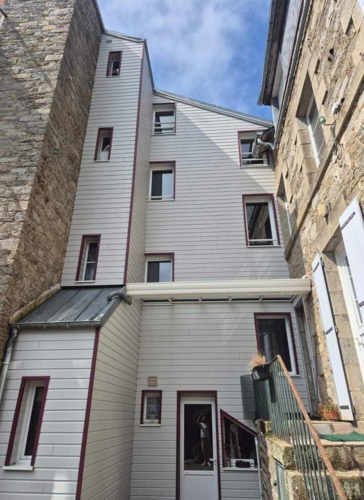 Redonnez éclat à votre façade avec un nettoyage professionnel !